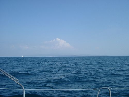 139_Segel am Horizont.JPG